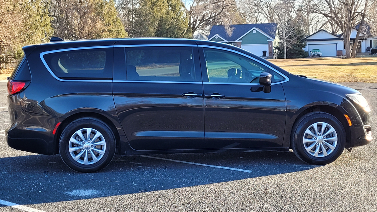 Chrysler Pacifica  2018
