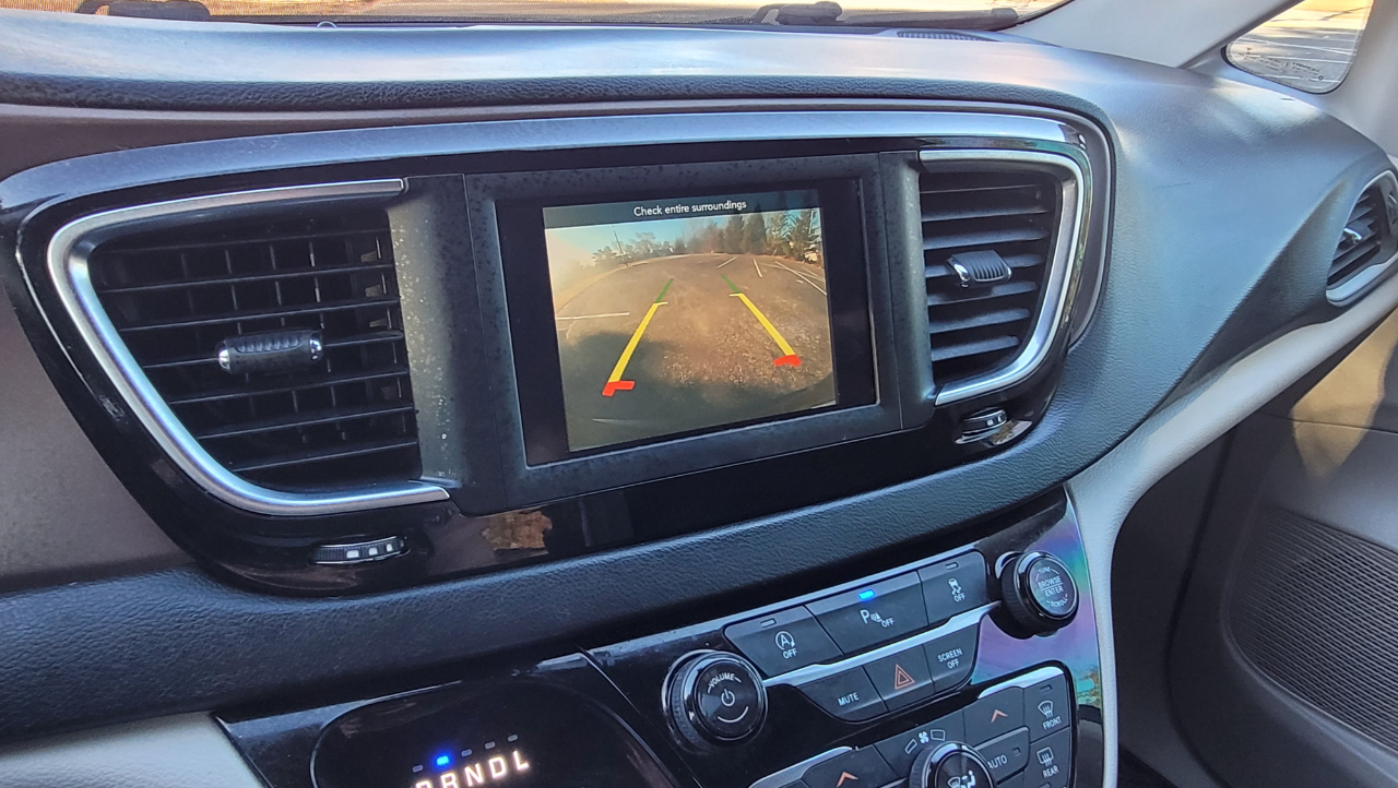 Chrysler Pacifica  2018