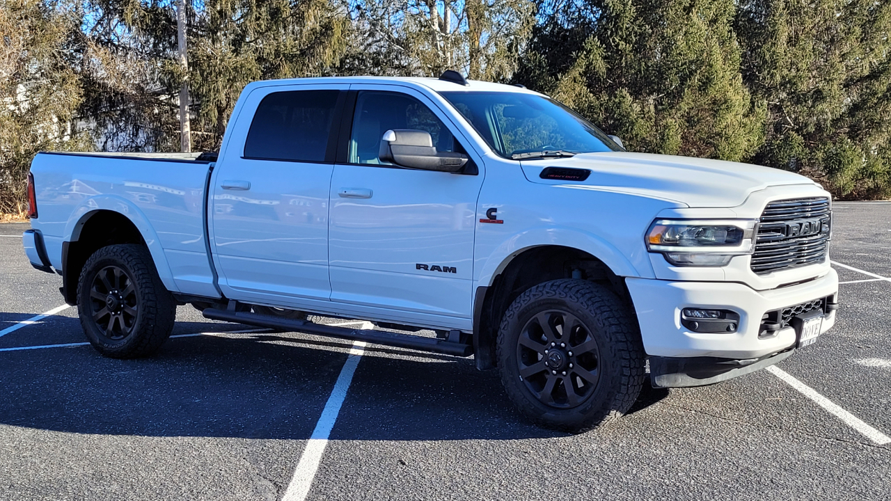 RAM 2500 Laramie 4x4 Crew Cab 6'4" Box 2022