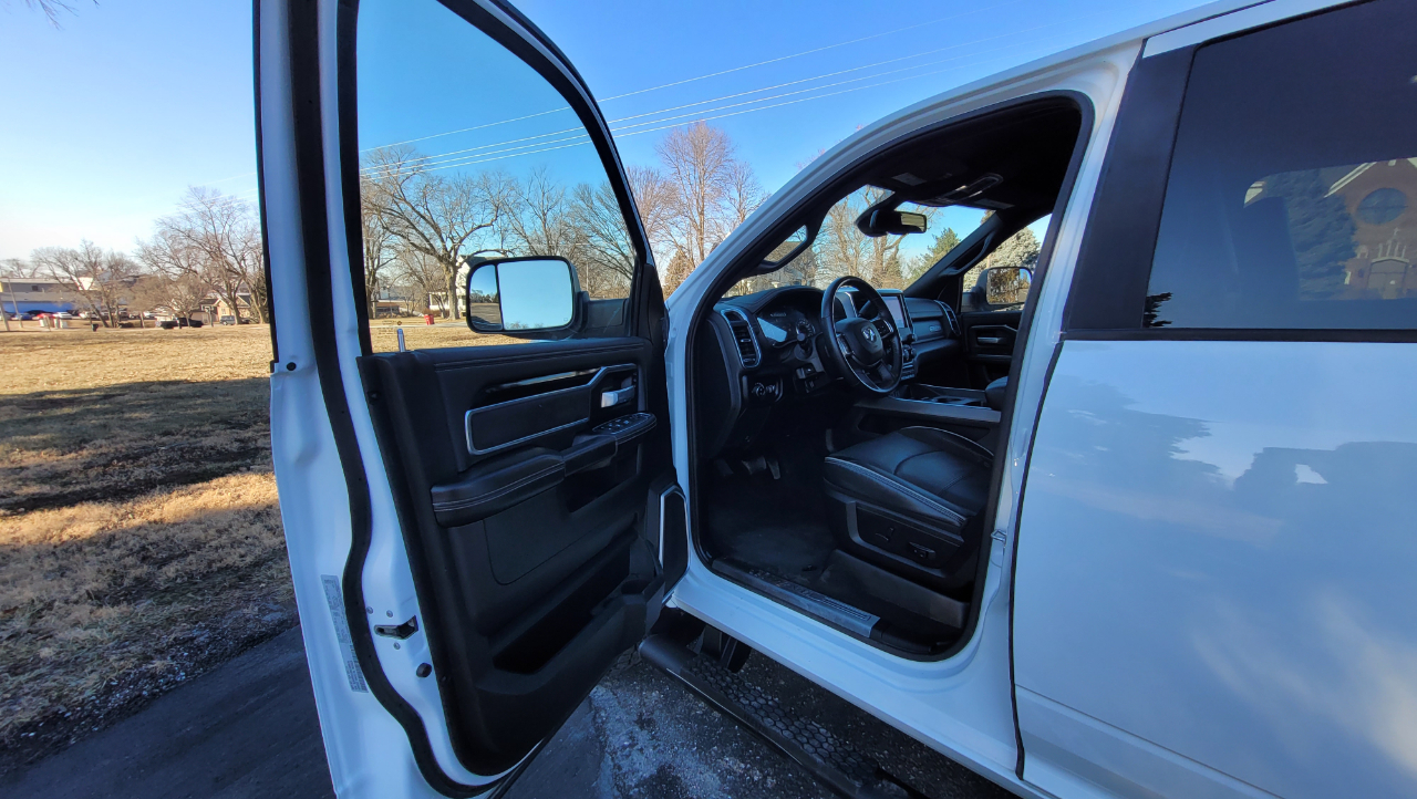 RAM 2500 Laramie 4x4 Crew Cab 6'4" Box 2022