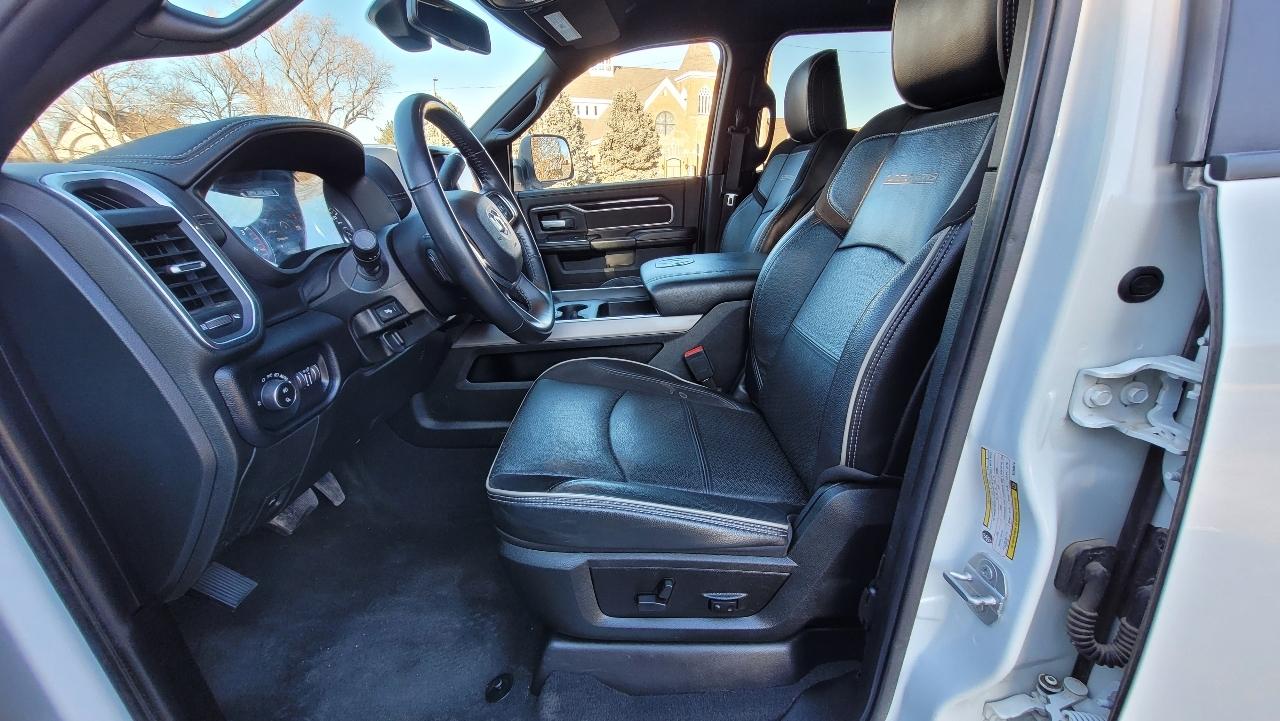 RAM 2500 Laramie 4x4 Crew Cab 6'4" Box 2022