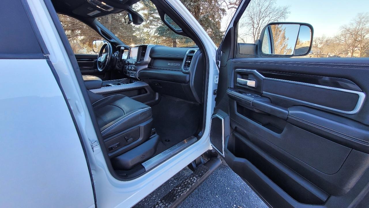 RAM 2500 Laramie 4x4 Crew Cab 6'4" Box 2022