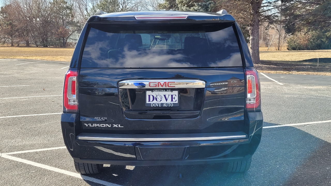 GMC Yukon XL 4WD 4dr Denali 2019