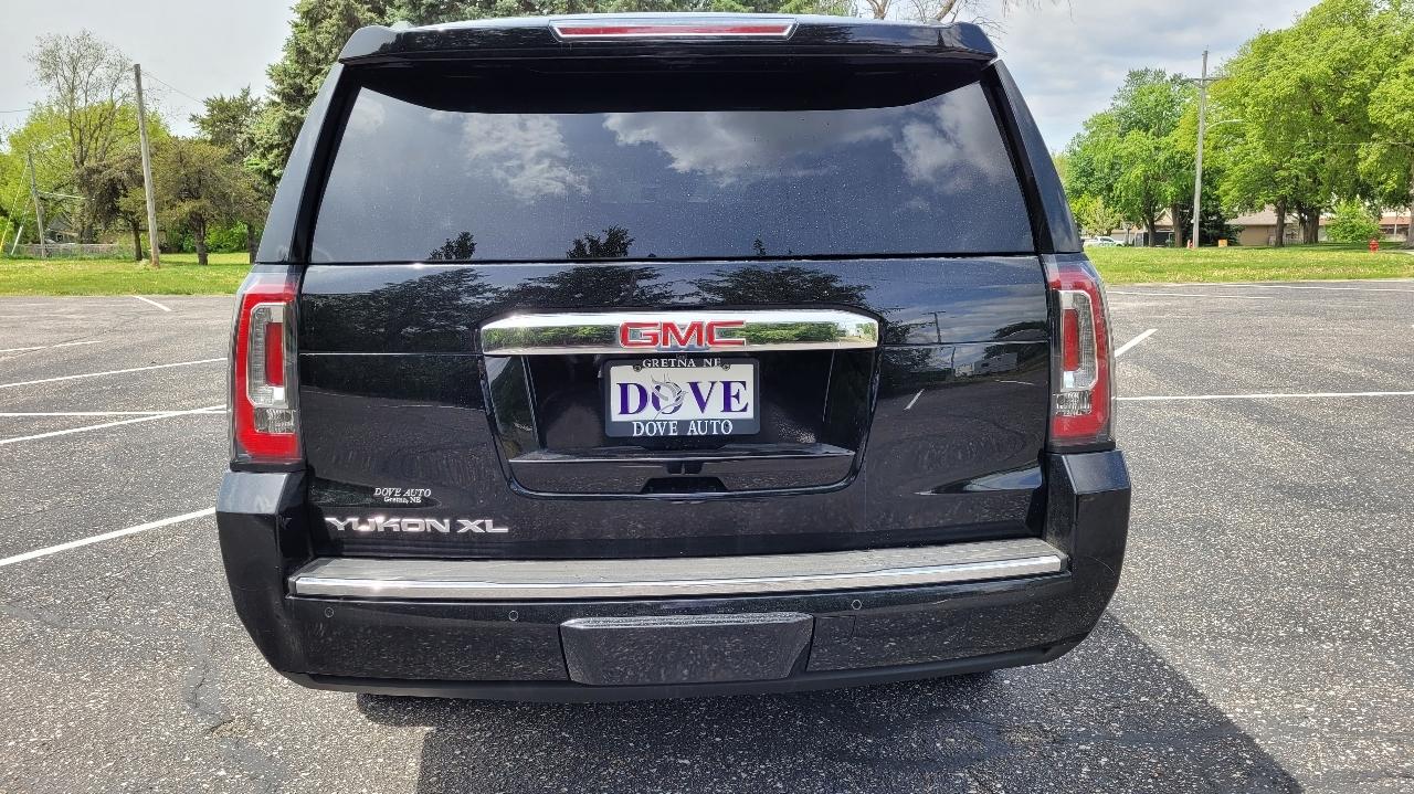 GMC Yukon XL 4WD 4dr Denali 2019