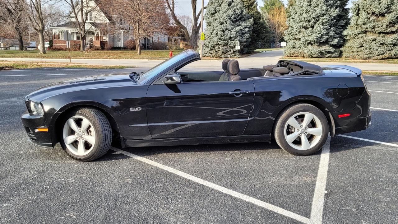 Ford Mustang 2dr Conv GT 2013