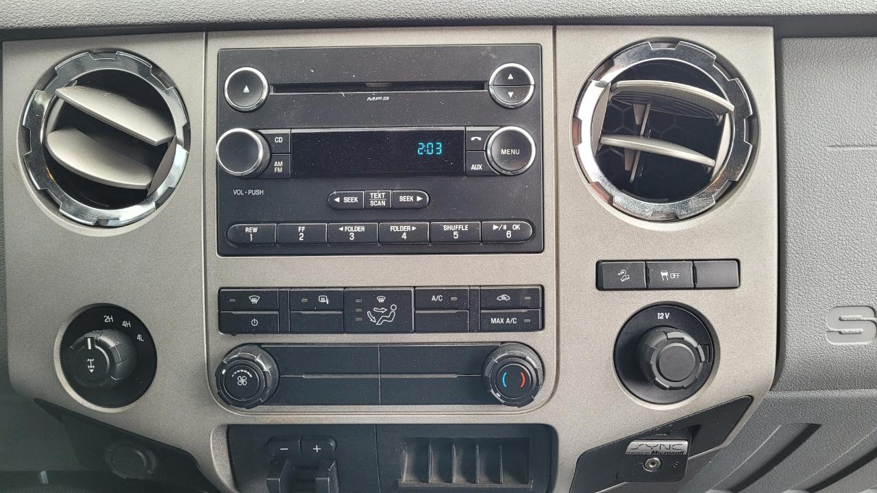 Ford Super Duty F-250 SRW 4WD Crew Cab 156" XL 2014