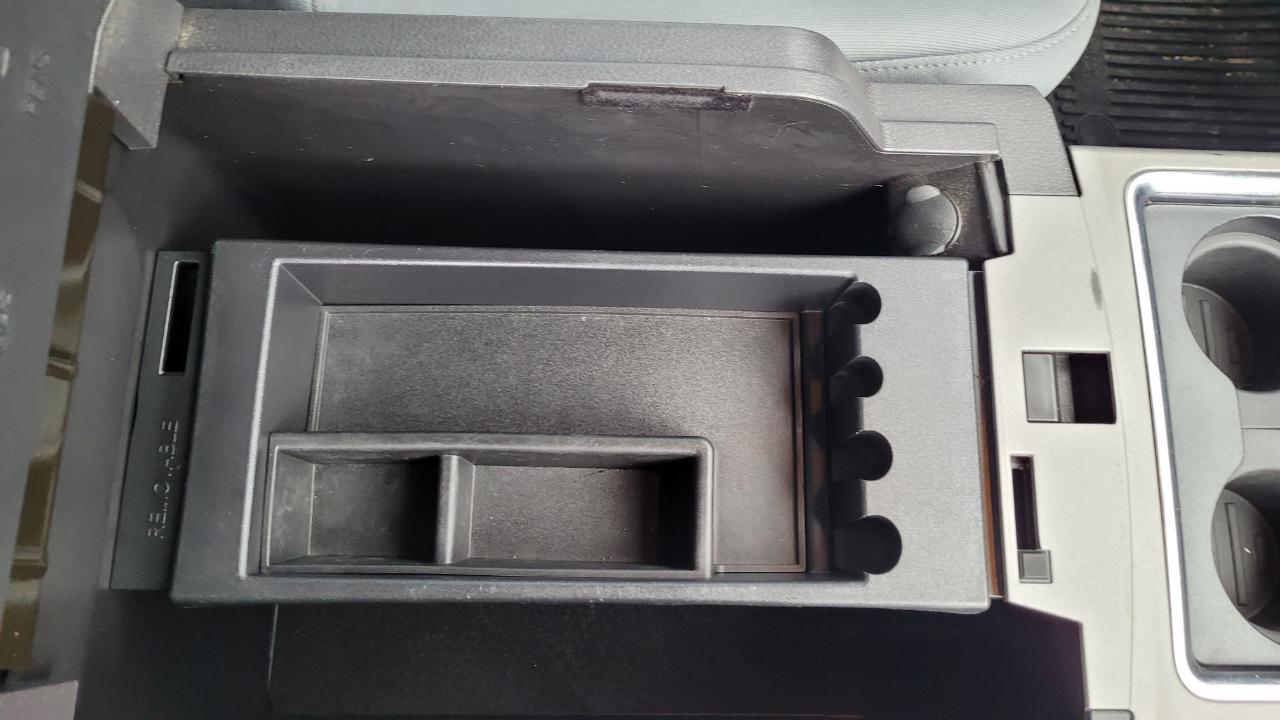 Ford Super Duty F-250 SRW 4WD Crew Cab 156" XL 2014