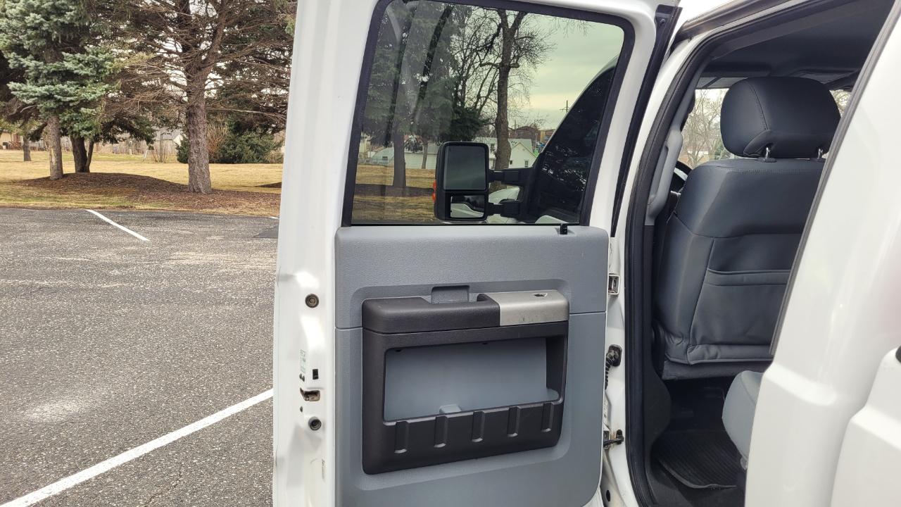 Ford Super Duty F-250 SRW 4WD Crew Cab 156" XL 2014