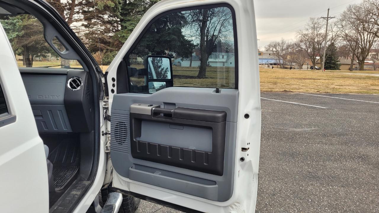 Ford Super Duty F-250 SRW 4WD Crew Cab 156" XL 2014