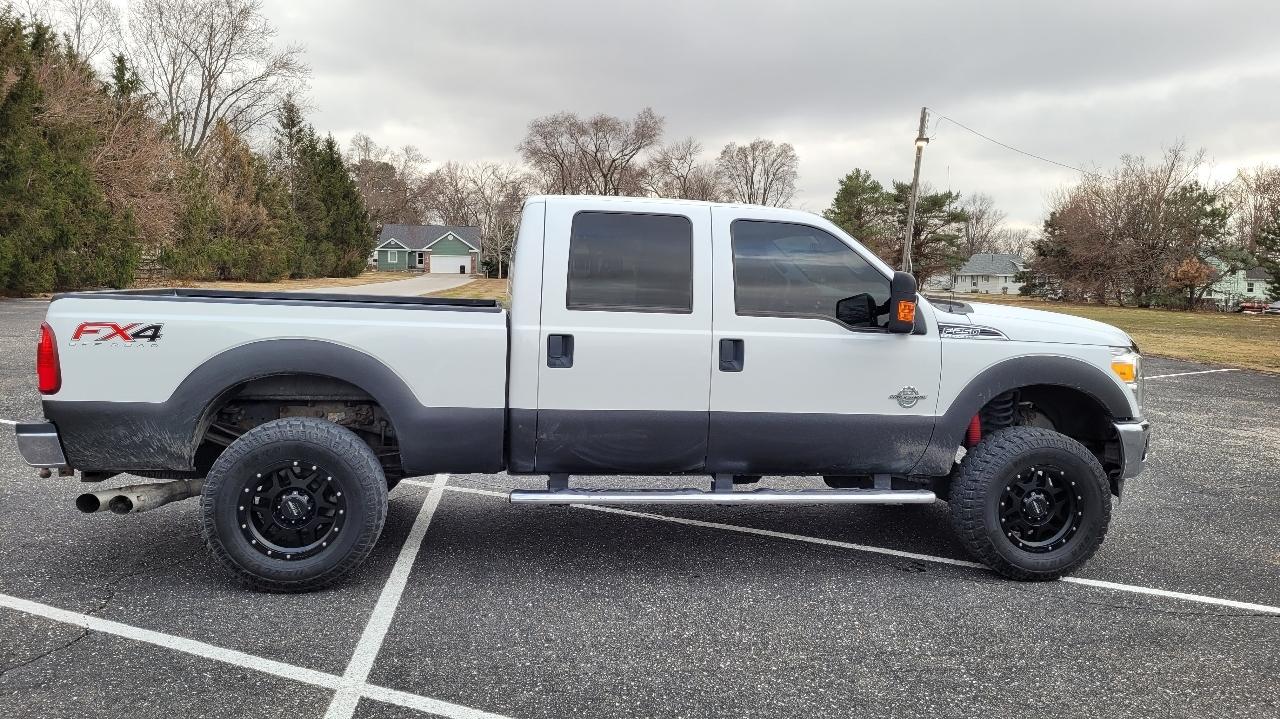 Ford Super Duty F-250 SRW 4WD Crew Cab 156" XL 2014