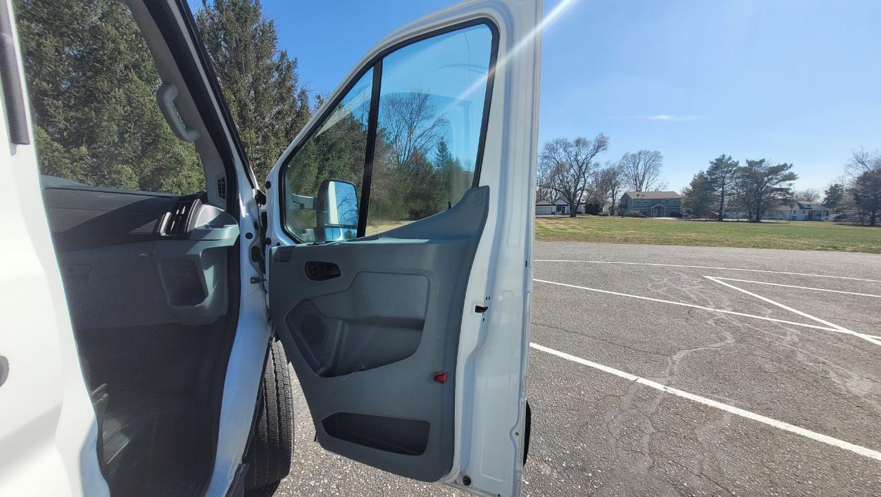 Ford Transit Van T-350 148" EL Hi Rf 9500 GVWR Sliding RH Dr 2018