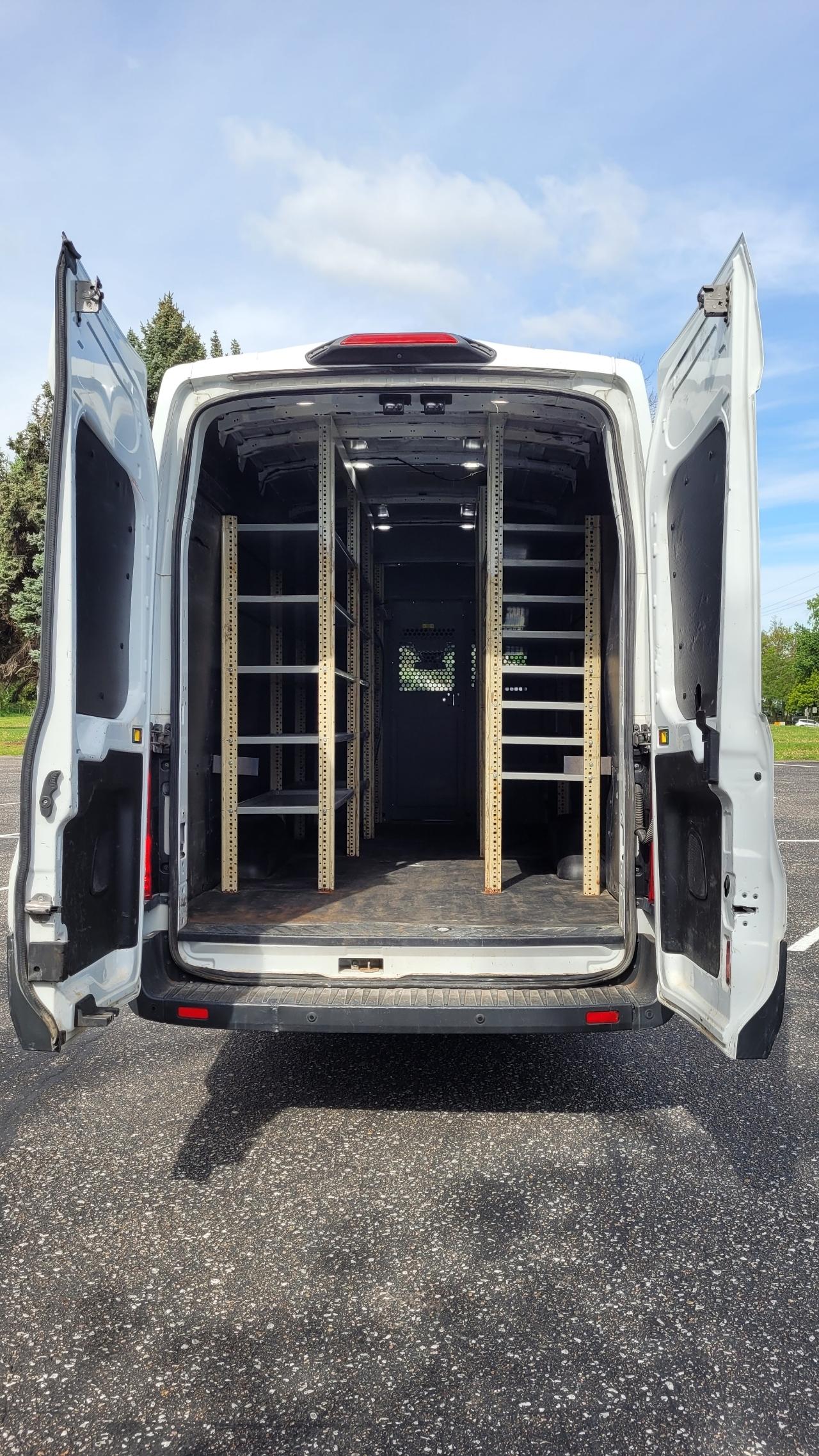 Ford Transit Van T-350 148" EL Hi Rf 9500 GVWR Sliding RH Dr 2018