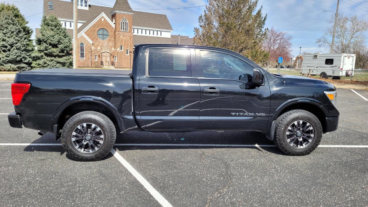 Nissan Titan 4x4 Crew Cab PRO-4X 2019