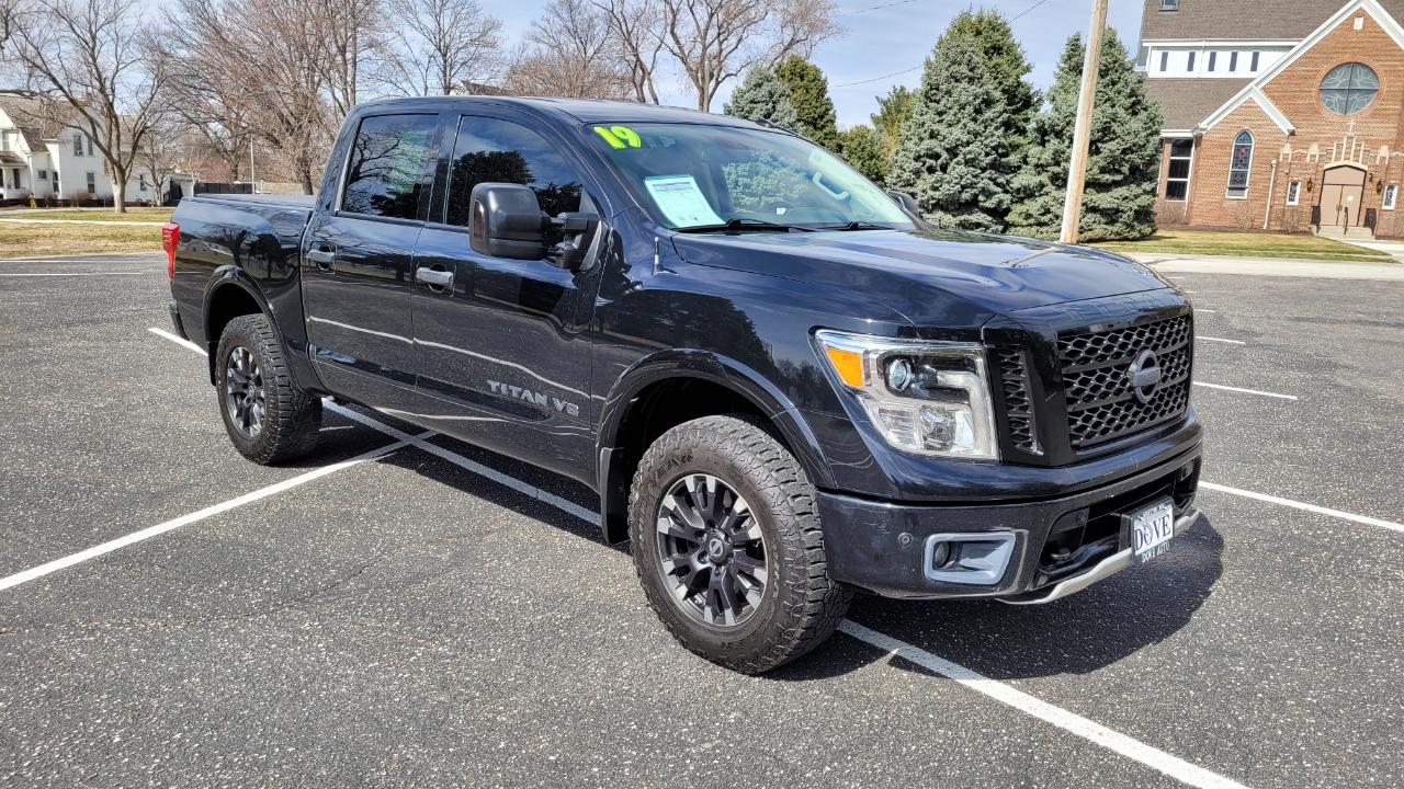 Nissan Titan 4x4 Crew Cab PRO-4X 2019