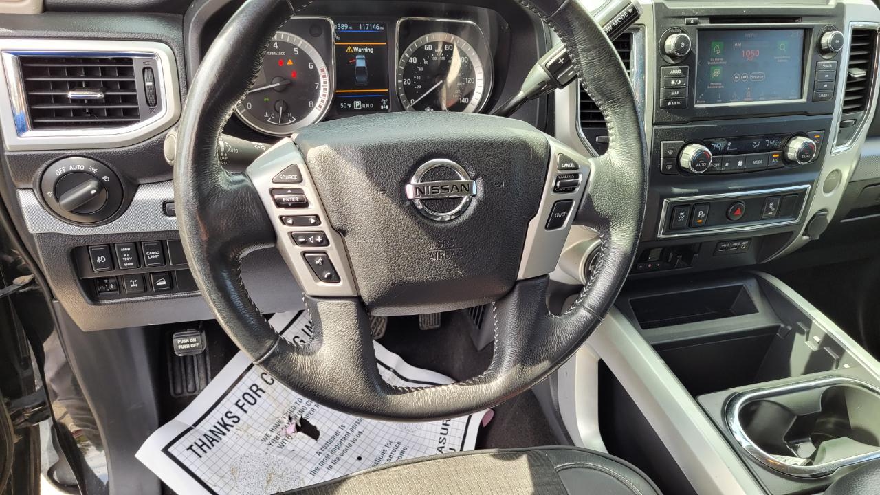 Nissan Titan 4x4 Crew Cab PRO-4X 2019