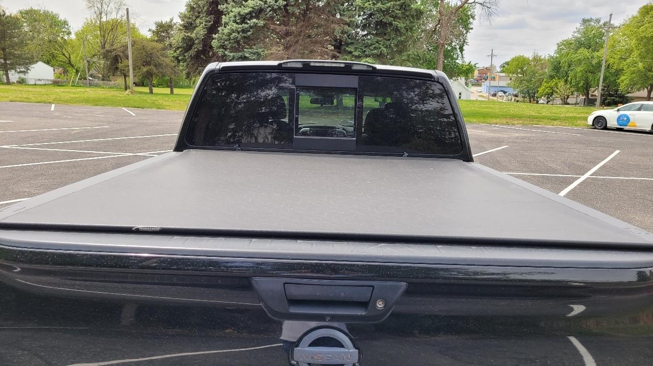 Nissan Titan 4x4 Crew Cab PRO-4X 2019