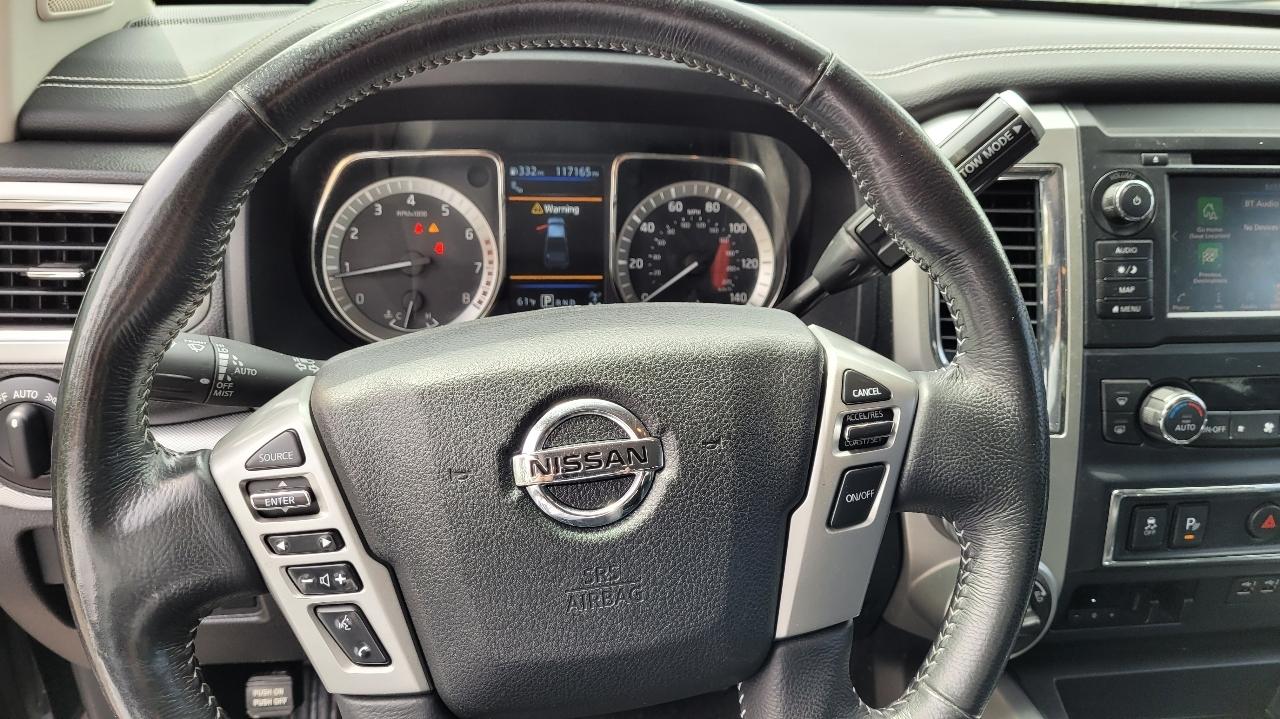 Nissan Titan 4x4 Crew Cab PRO-4X 2019