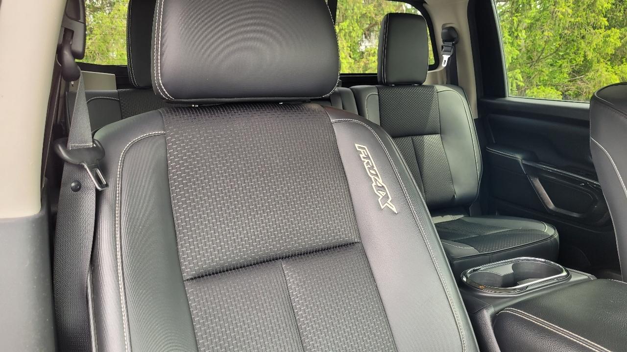 Nissan Titan 4x4 Crew Cab PRO-4X 2019