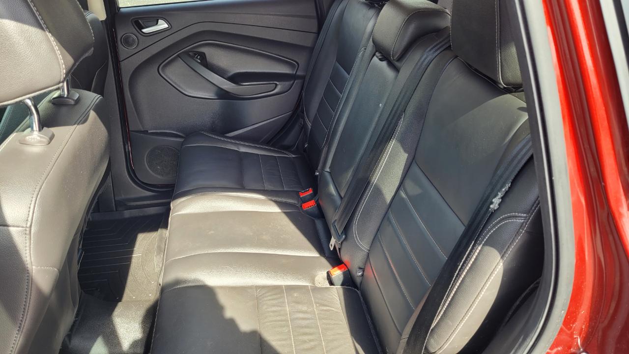 Ford Escape 4WD 4dr Titanium 2015