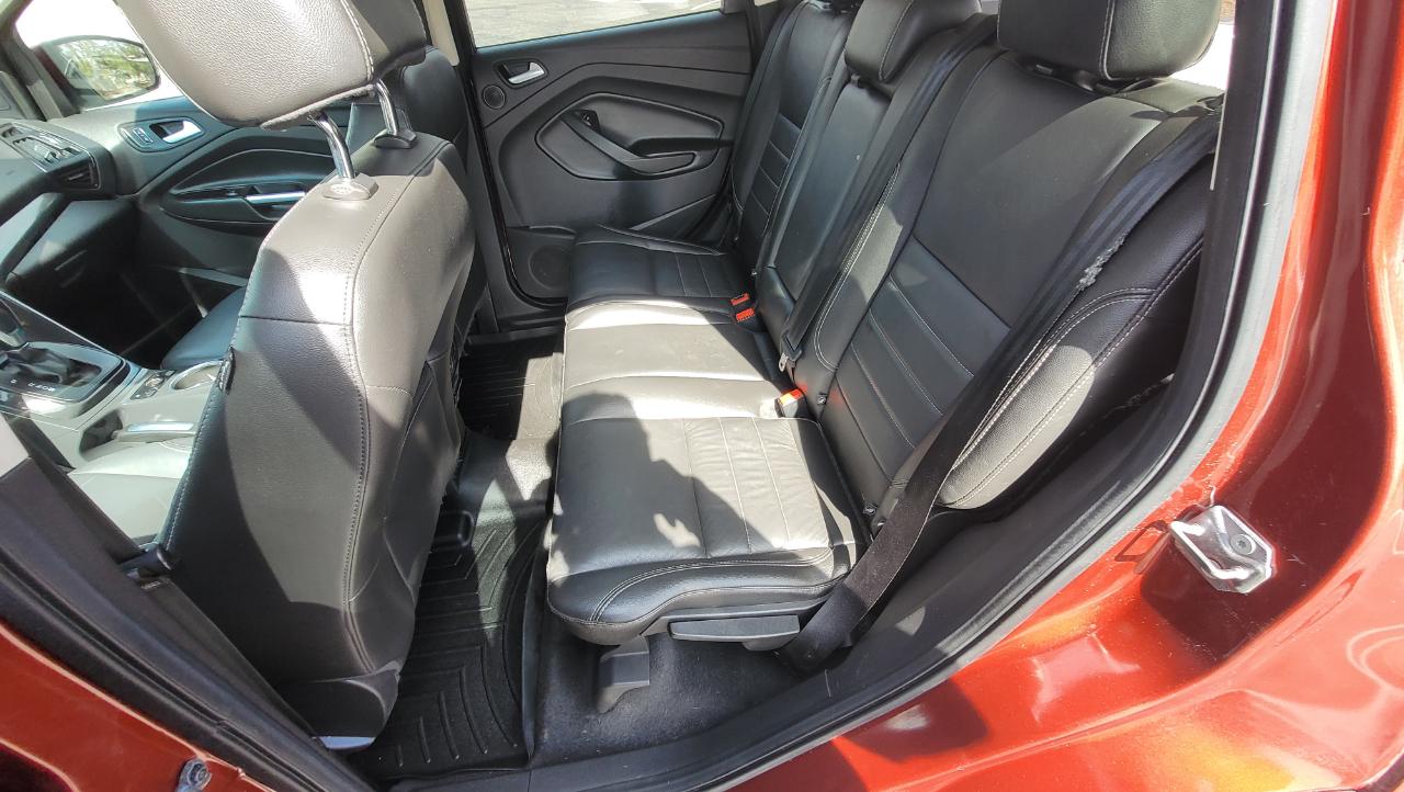 Ford Escape 4WD 4dr Titanium 2015