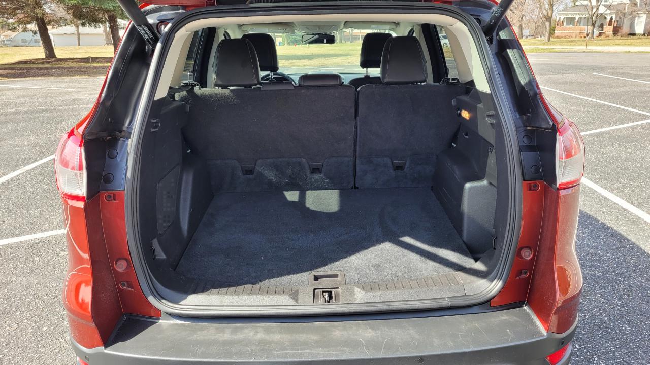 Ford Escape 4WD 4dr Titanium 2015