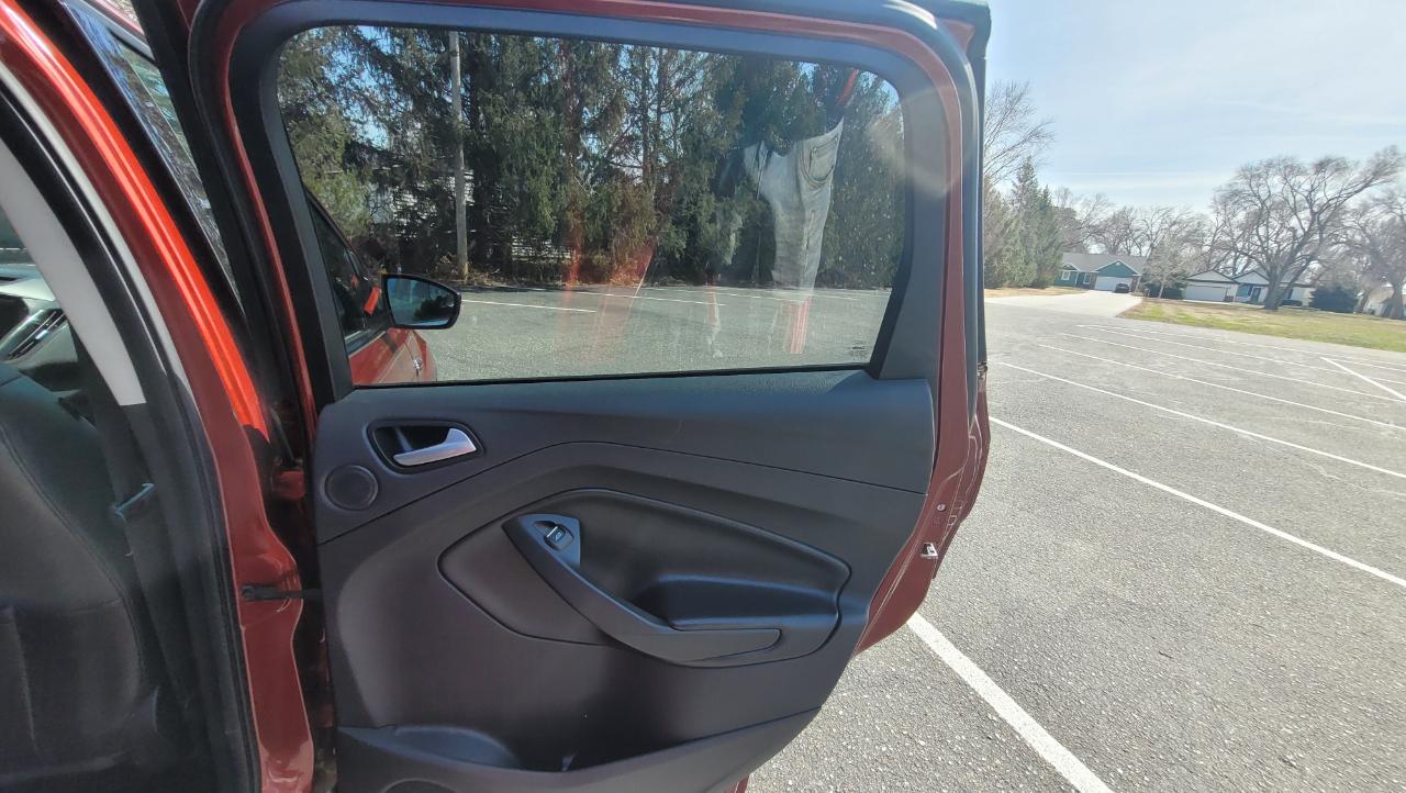 Ford Escape 4WD 4dr Titanium 2015