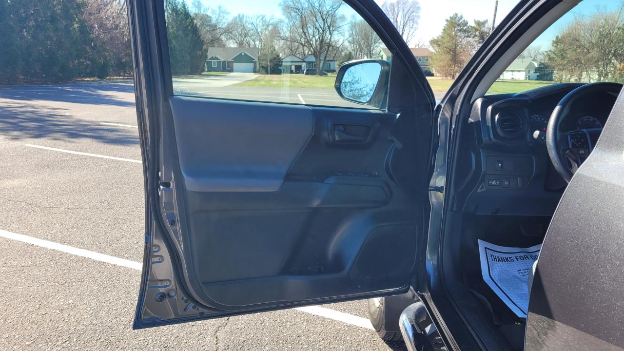 Toyota Tacoma 4WD  2021