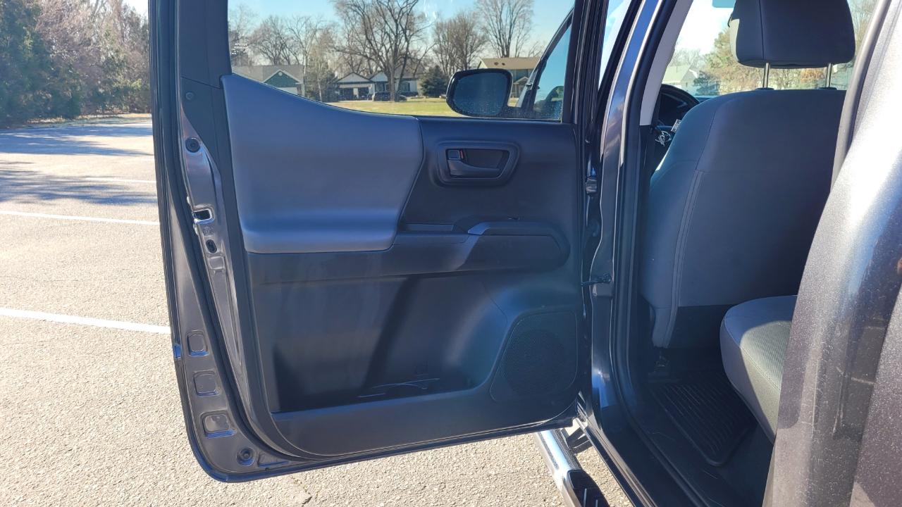 Toyota Tacoma 4WD  2021