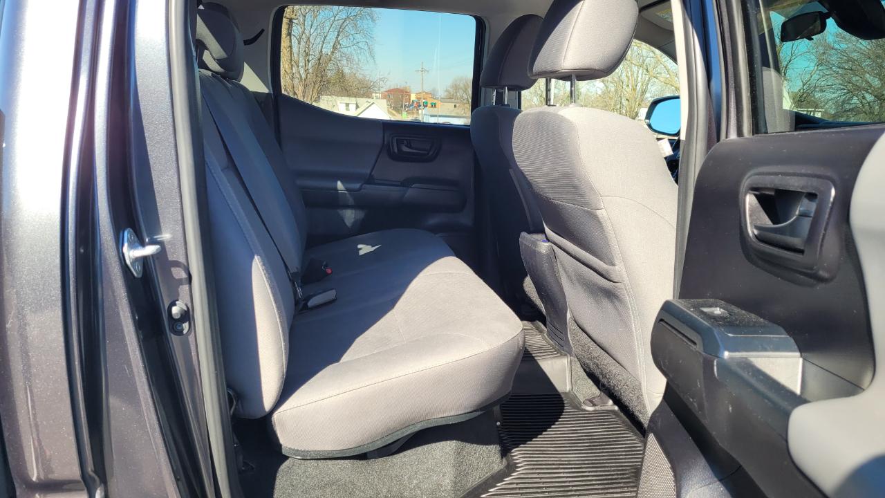 Toyota Tacoma 4WD  2021