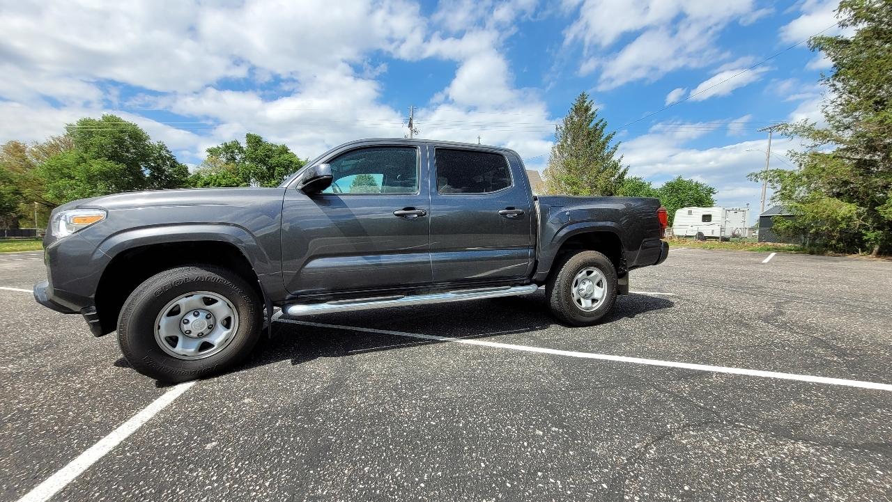 Toyota Tacoma 4WD  2021