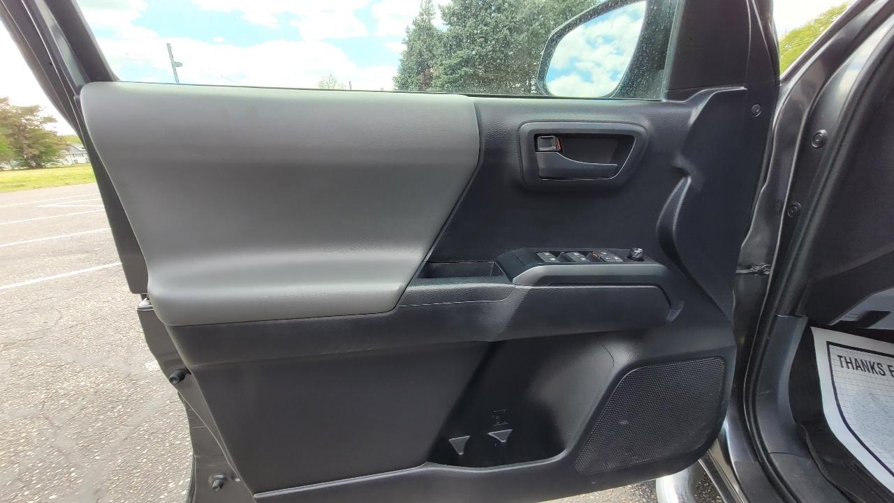 Toyota Tacoma 4WD  2021