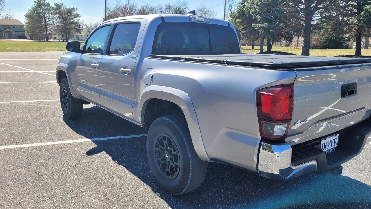 Toyota Tacoma 4WD SR5 Double Cab 5' Bed V6 AT (Natl) 2020