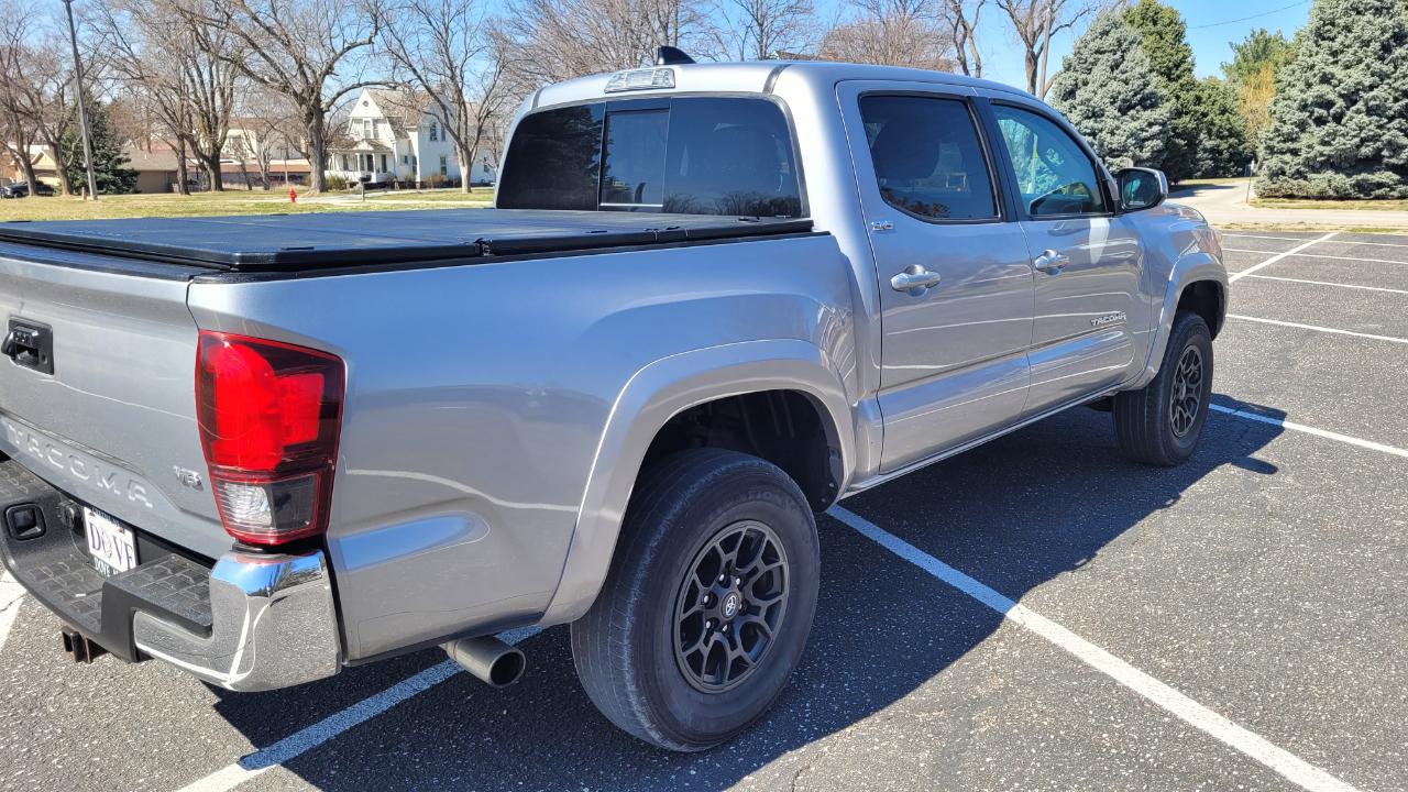 Toyota Tacoma 4WD SR5 Double Cab 5' Bed V6 AT (Natl) 2020