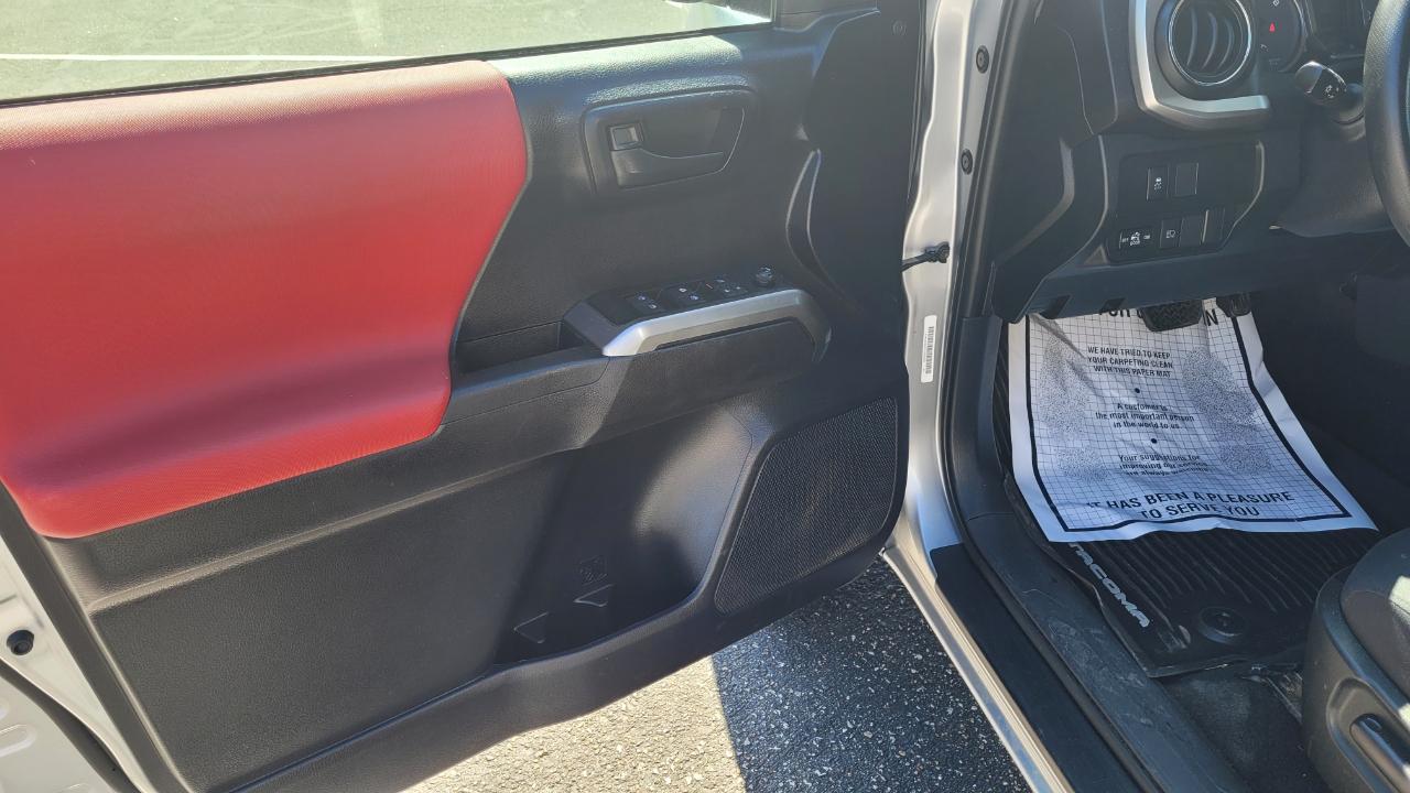 Toyota Tacoma 4WD SR5 Double Cab 5' Bed V6 AT (Natl) 2020