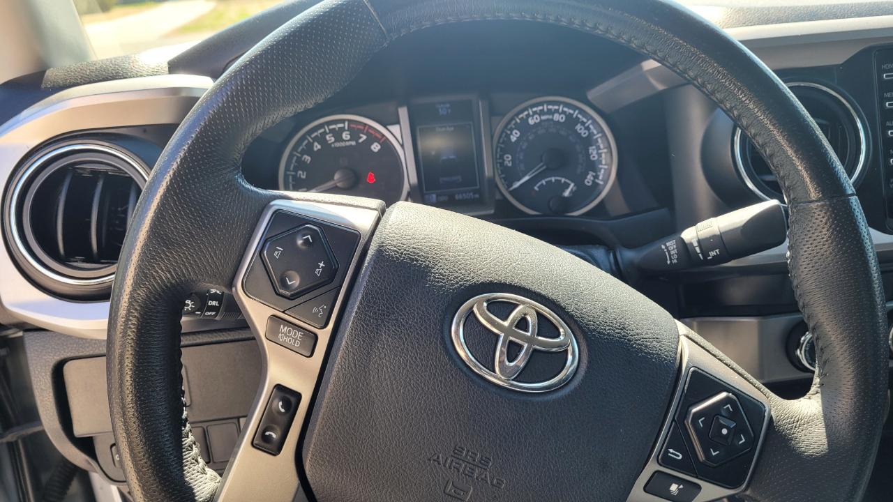 Toyota Tacoma 4WD SR5 Double Cab 5' Bed V6 AT (Natl) 2020