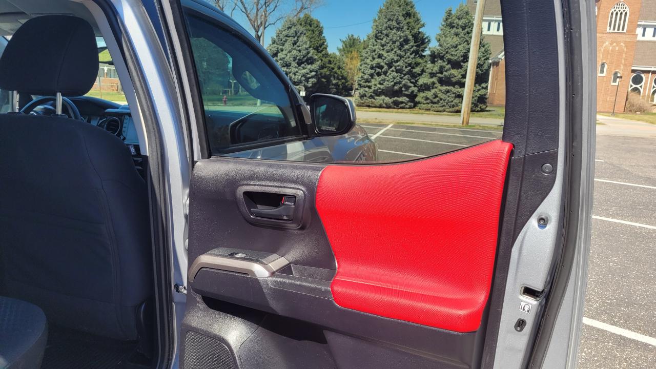 Toyota Tacoma 4WD SR5 Double Cab 5' Bed V6 AT (Natl) 2020