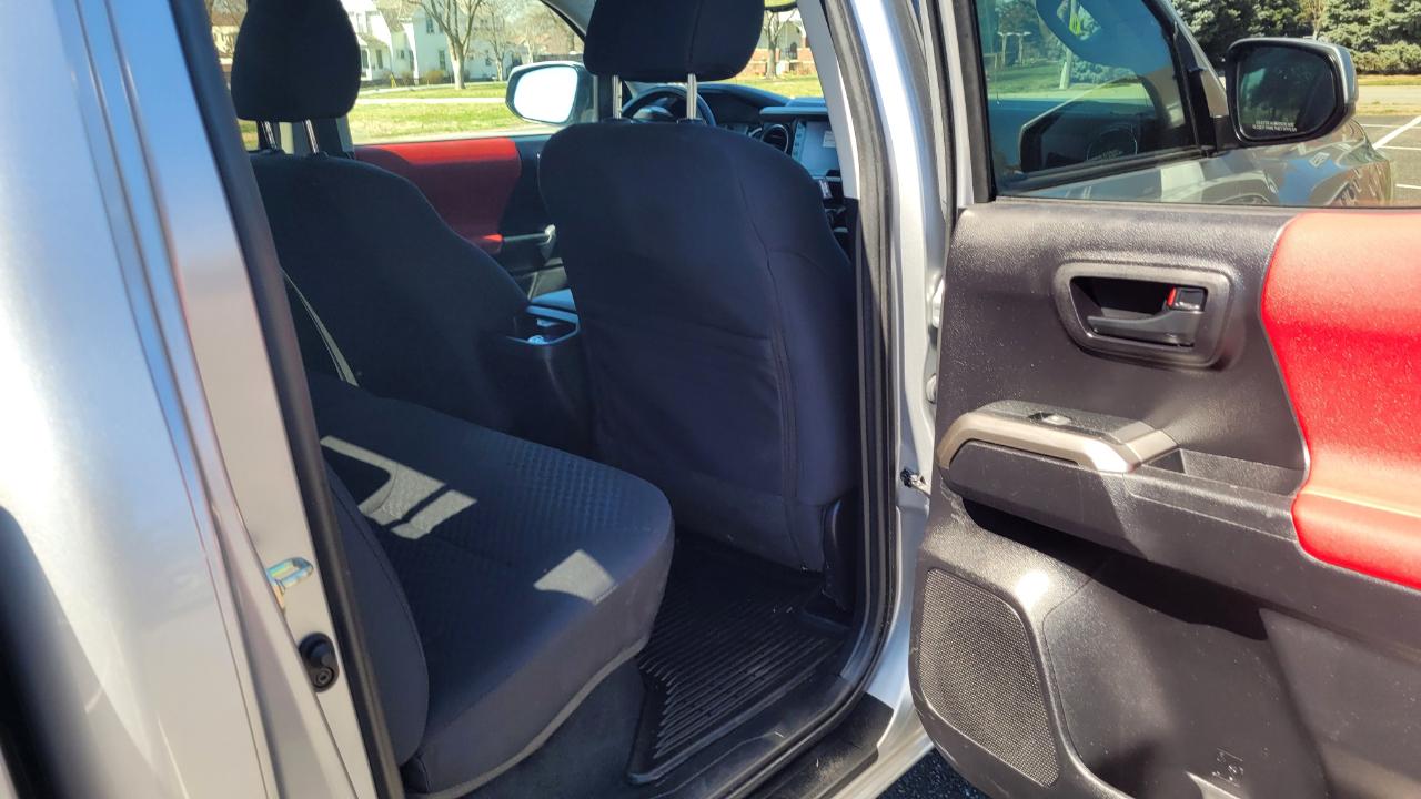 Toyota Tacoma 4WD SR5 Double Cab 5' Bed V6 AT (Natl) 2020