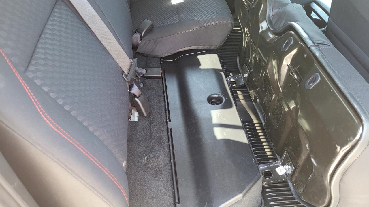 Toyota Tacoma 4WD SR5 Double Cab 5' Bed V6 AT (Natl) 2020