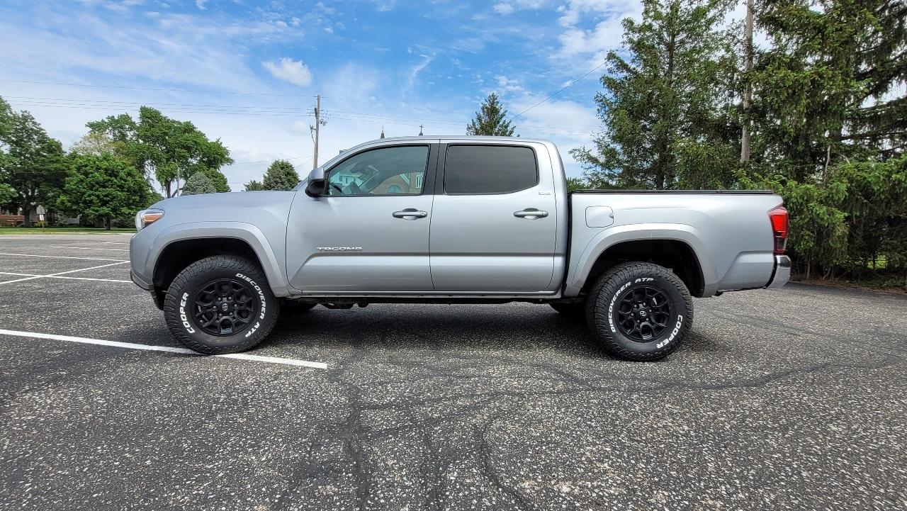 Toyota Tacoma 4WD SR5 Double Cab 5' Bed V6 AT (Natl) 2020