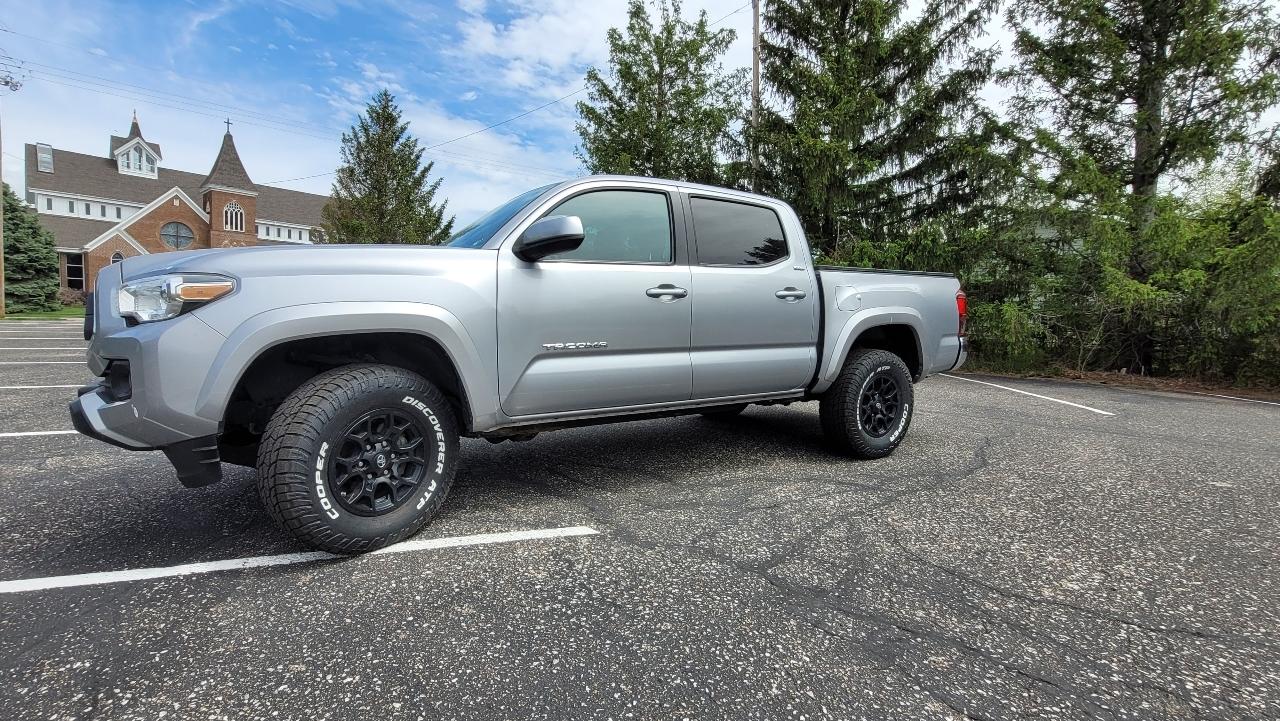 Toyota Tacoma 4WD SR5 Double Cab 5' Bed V6 AT (Natl) 2020