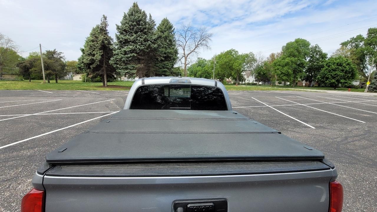 Toyota Tacoma 4WD SR5 Double Cab 5' Bed V6 AT (Natl) 2020
