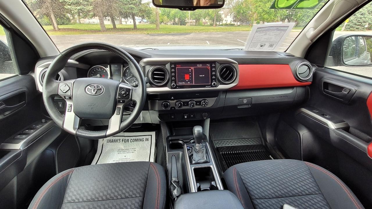 Toyota Tacoma 4WD SR5 Double Cab 5' Bed V6 AT (Natl) 2020