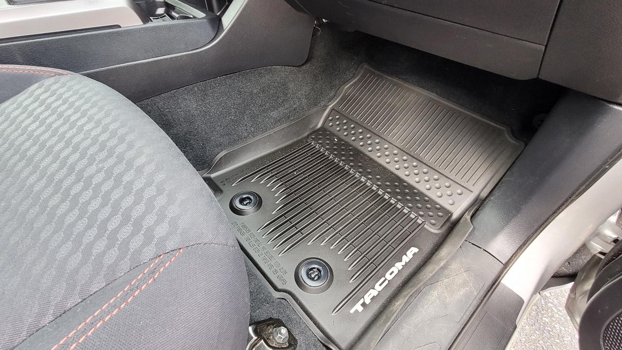 Toyota Tacoma 4WD SR5 Double Cab 5' Bed V6 AT (Natl) 2020