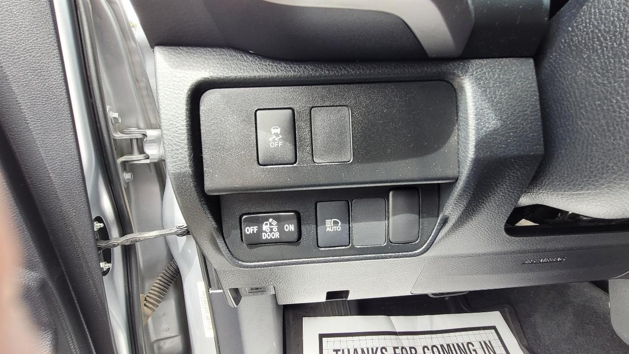 Toyota Tacoma 4WD SR5 Double Cab 5' Bed V6 AT (Natl) 2020