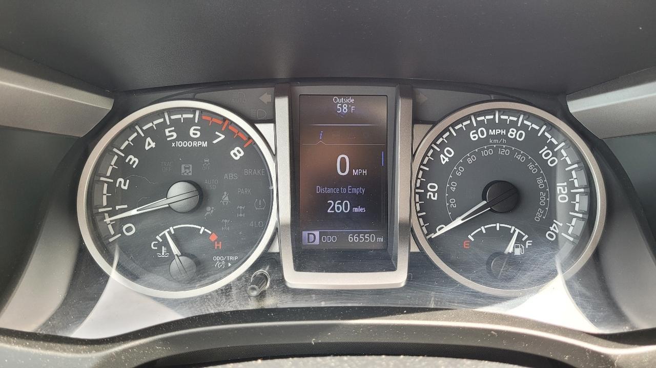 Toyota Tacoma 4WD SR5 Double Cab 5' Bed V6 AT (Natl) 2020