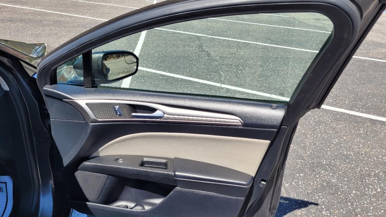 Ford Fusion Hybrid S FWD 2018