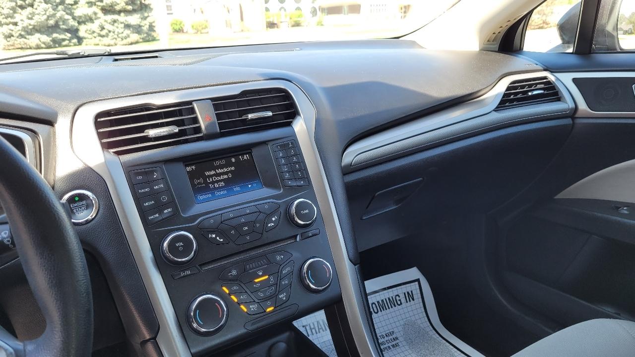 Ford Fusion Hybrid S FWD 2018