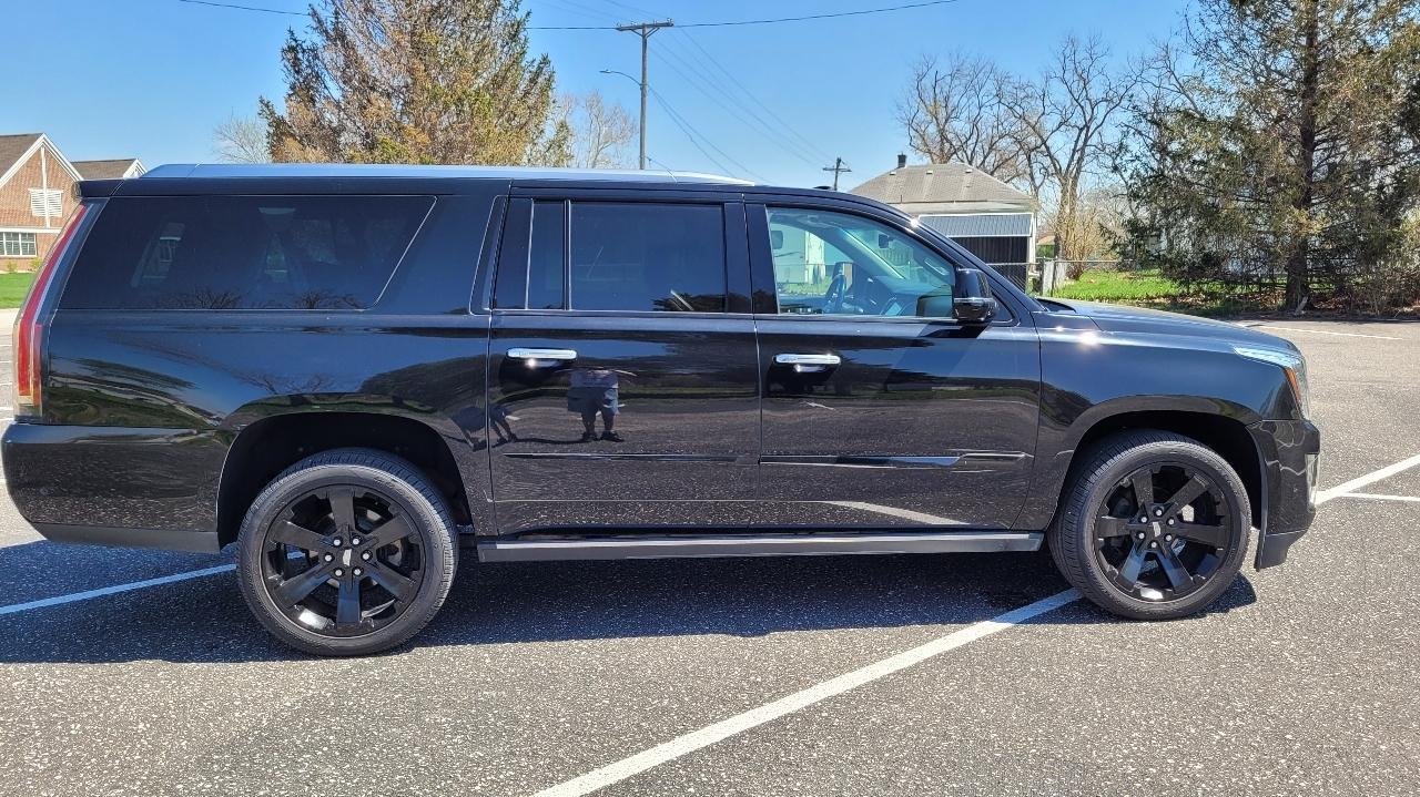 Cadillac Escalade ESV 4WD 4dr Premium Luxury 2019