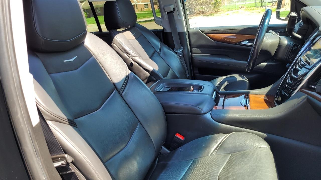 Cadillac Escalade ESV 4WD 4dr Premium Luxury 2019