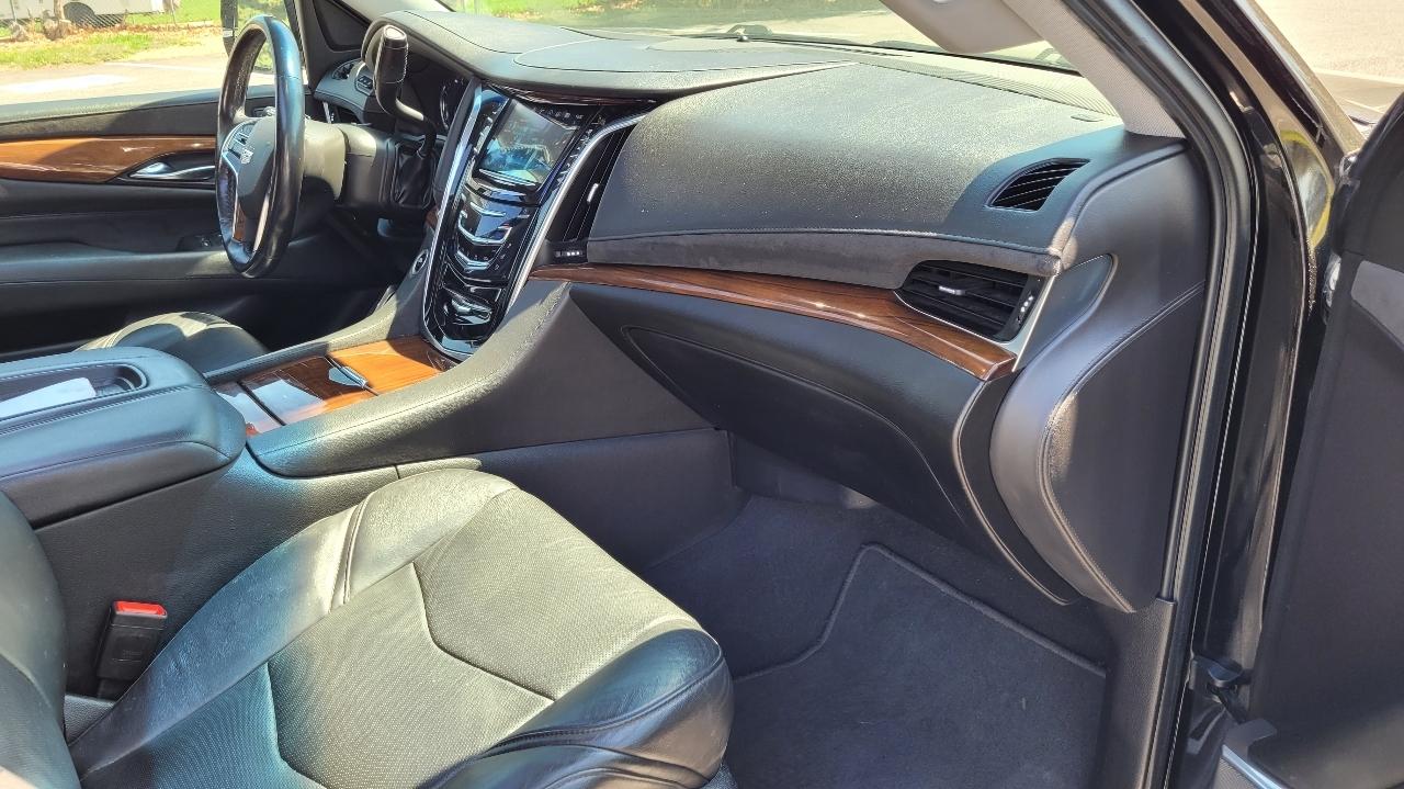 Cadillac Escalade ESV 4WD 4dr Premium Luxury 2019